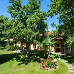 Holiday home Authentic In With Organic Wines *