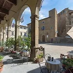 Authentic In With Organic Wines * Castiglion Fiorentino
